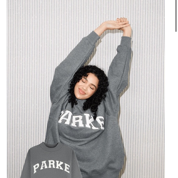 Parke Women's varsity fleece Sweatshirt in stormy - Picture 7 of 8